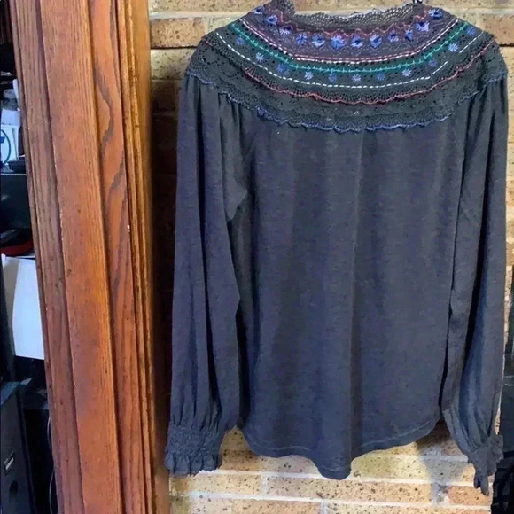 Free People women’s shirt. - Picture 3 of 3